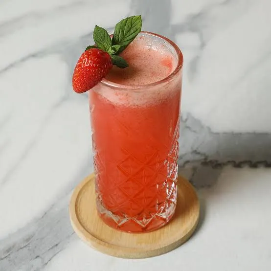 çilekli limonata