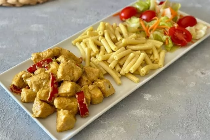 Köri soslu tavuk